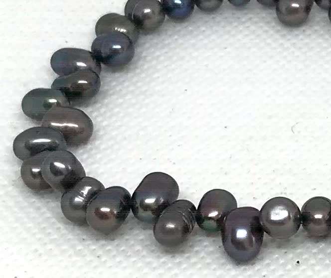 Genuine Pearl Bracelet - Peacock Pearls - Beautiful and Unique