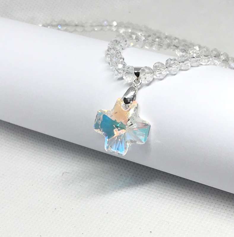 Swarovski Crystal Cross Necklace - Absolutely Stunning