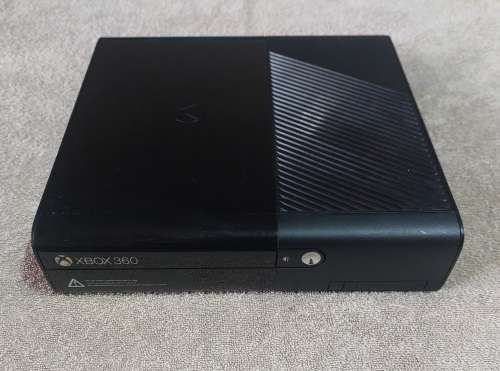 Xbox 360 with 11 Games