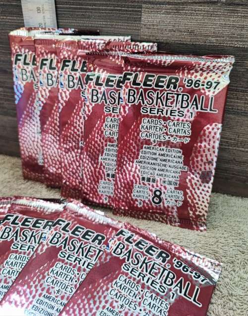 96/97 Fleer NBA Basketball Trading Cards(Bid per packet)