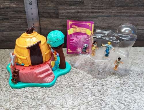 1995 Disney Pocahontas Mini Collection(Polly Pocket)