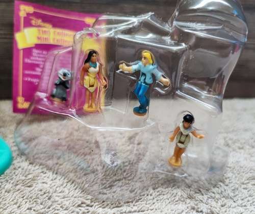 1995 Disney Pocahontas Mini Collection(Polly Pocket)