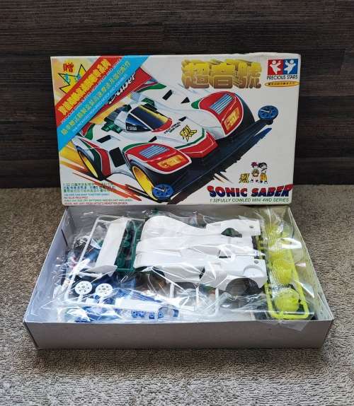 Vintage Sonic Saber Mini 4WD Model Kit