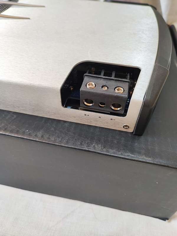 Phoenix Gold 200.4 RMS vehicle amplifier