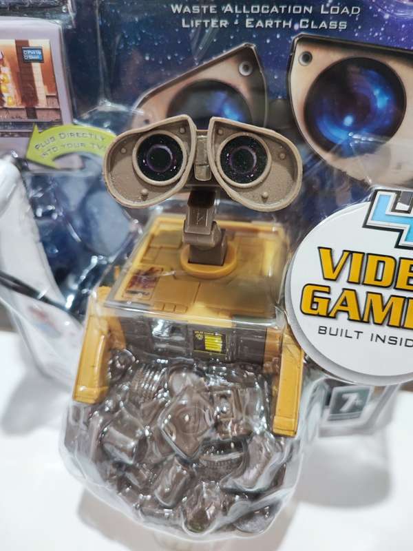 2008 Jakks Pacific WALL E Plug n Play TV Game