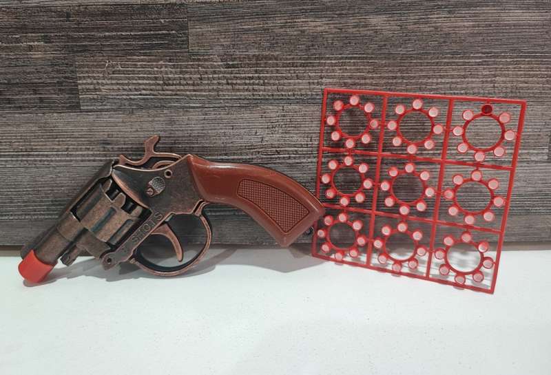 Metal Cap Gun Toy with Caps