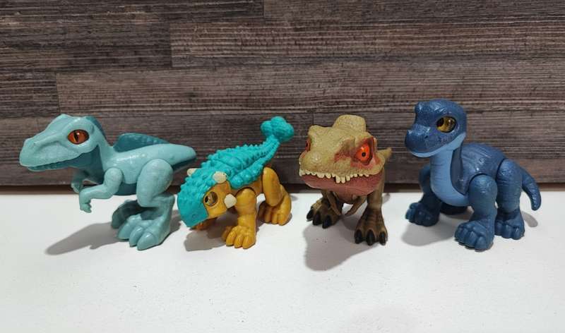 Jurassic World Baby Dinosaur Bundle
