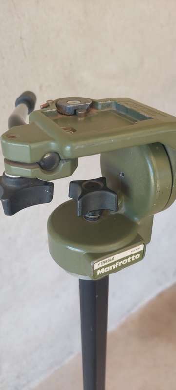 Manfrotto Tripod
