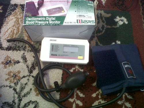 MARS OSCILLOMETRIC DIGITAL BLOOD PRESSURE MONITOR