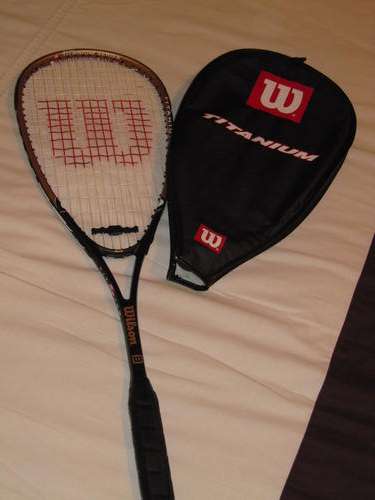 WILSON TITANIUM SQUASH RACHET