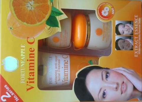 Freckle Removal Cream Suit (Vitamin C)