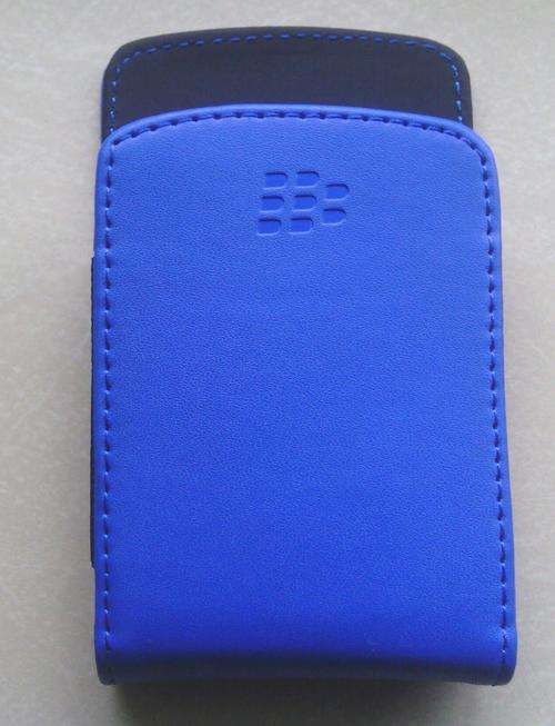 BLACKBERRY 8520 POUCH BLUE