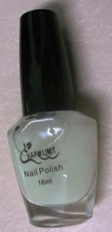 GLOW IN THE DARK NAIL POLISH