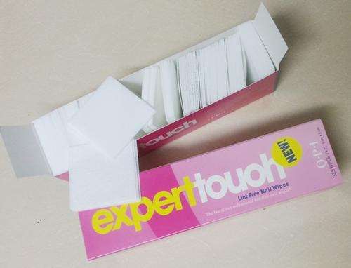 LINT FREE NAIL WIPES