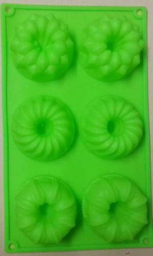 CAKE SILICONE MOLD AND BAKING PAN - GREEN