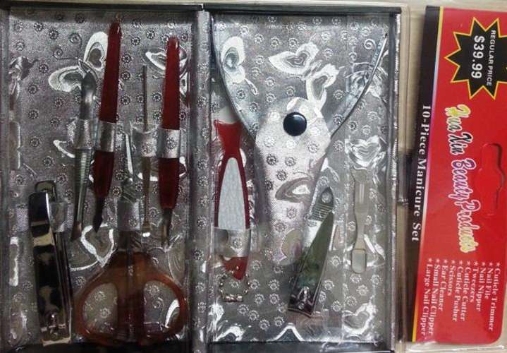 10 Piece Manicure Set (Silver)