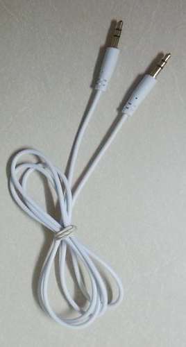 AUX CABLE WHITE 1m