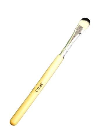 MAKE UP BRUSH
