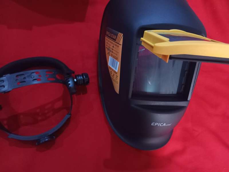 Epica Star Auto dark welding helmet