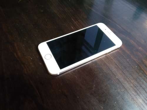 ***iPhone 6s 16 GB Rose Gold***Great Condition***