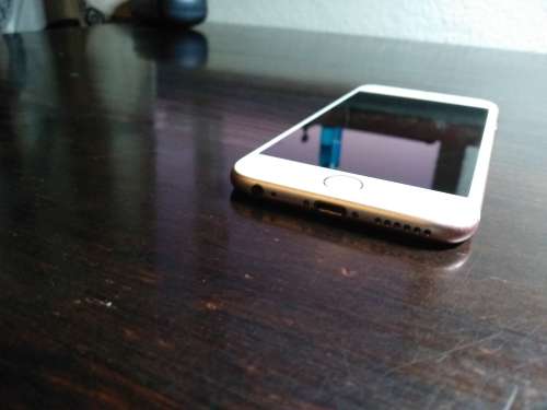 ***iPhone 6s 16 GB Rose Gold***Great Condition***