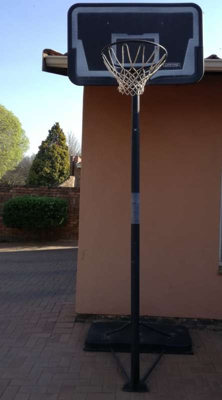 Basketball Lifetime backboard, hoop, pole and base