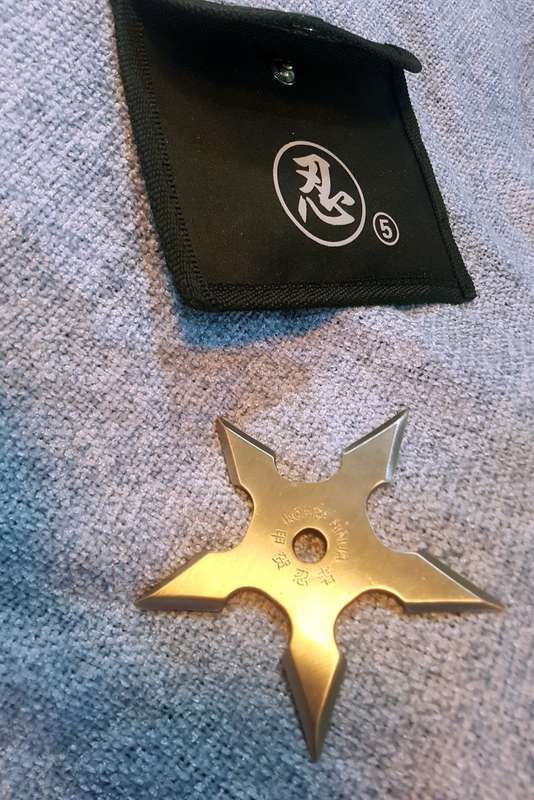 New 5 Pointed Shuriken (Ninja Throwing Star) with carry case - CLEARANCE SALE