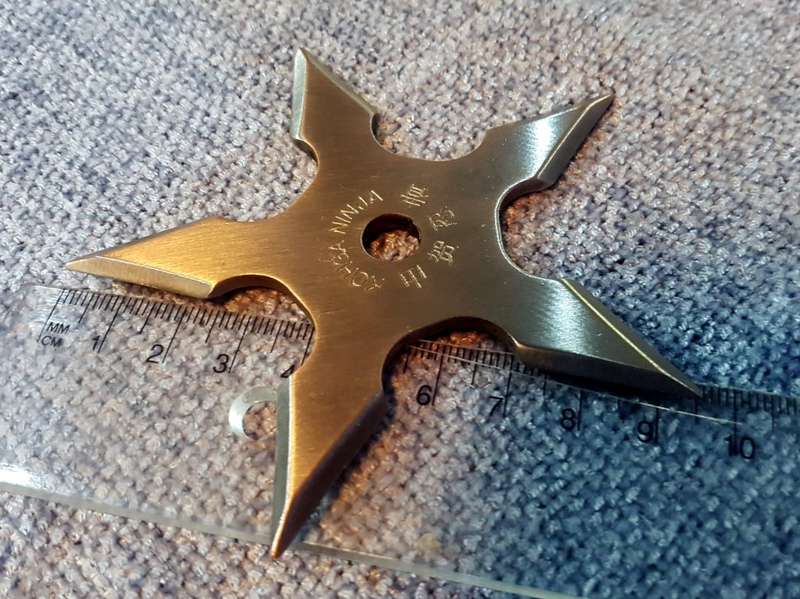 New 5 Pointed Shuriken (Ninja Throwing Star) with carry case - CLEARANCE SALE