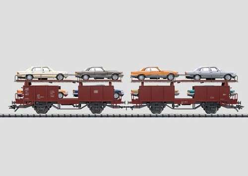 Marklin 47126: HO Gauge "S Class" Auto Transport Car with 8 Mercedes vehicles.