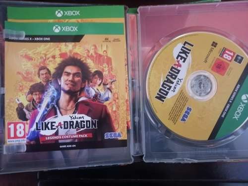 YAKUZA LIKE A DRAGON
