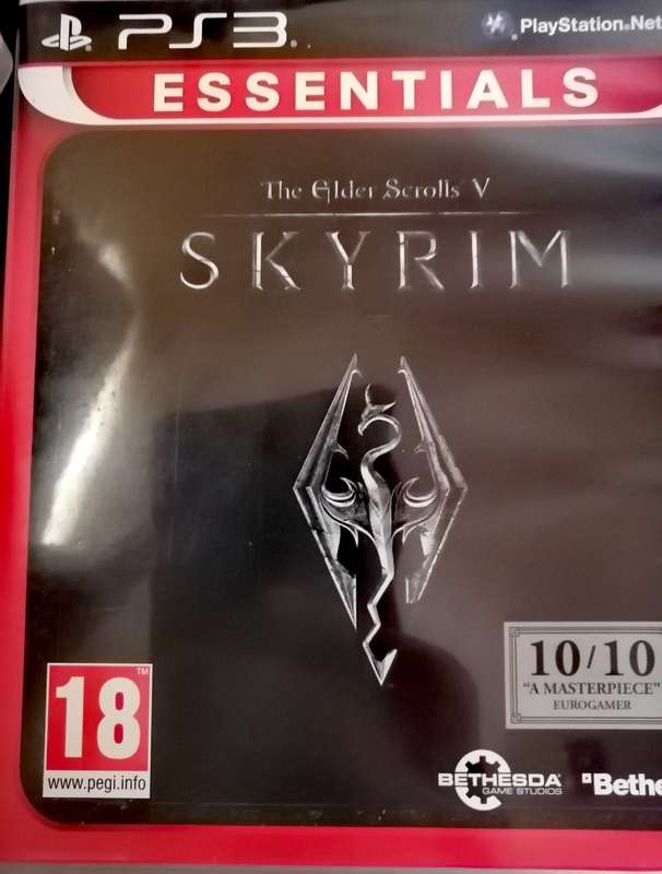 ELDER SCROLLS V SKYRIM (EXCELLENT CONDITION)
