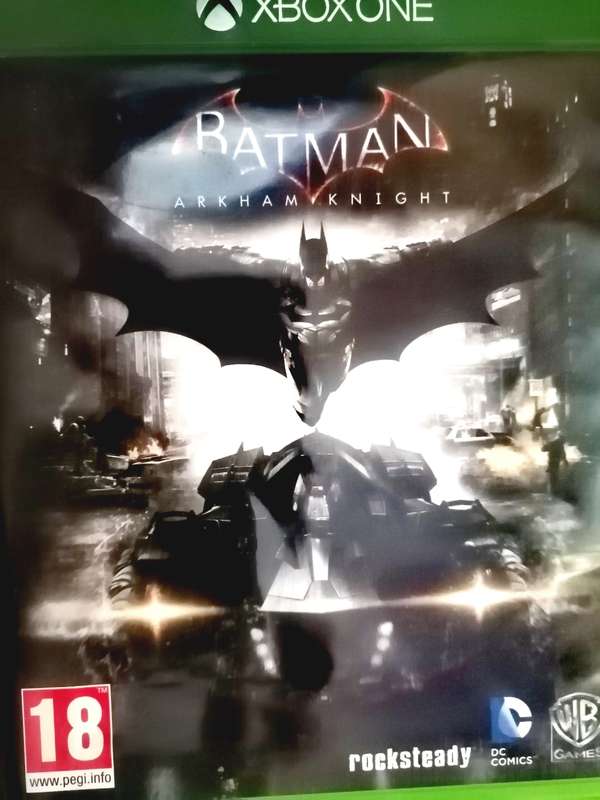 BATMAN ARKHAM KNIGHT