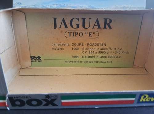 Revell Model Box Jaguar Type E Spyder