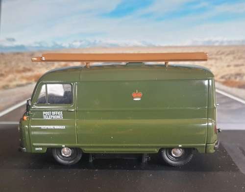 Corgi Morris J2 Van