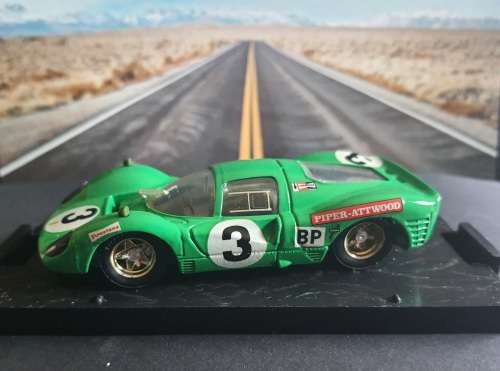 Brumm 1966 Ferrari 330-P3 Hp420 S013