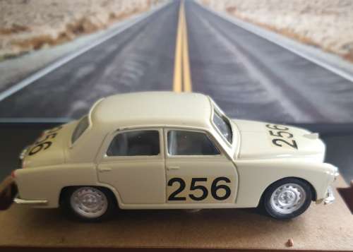 Brumm R90 Alfa Romeo