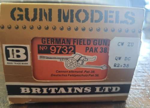 Britains Ltd German Field gun