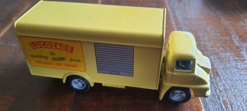 Corgi Thames Trader Box Van Lucozade 30306