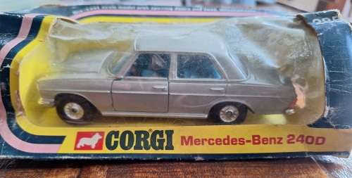 Corgi 285 Mercedes Benz 2400