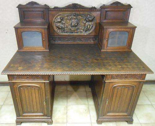 Gothic / Renaissance Desk