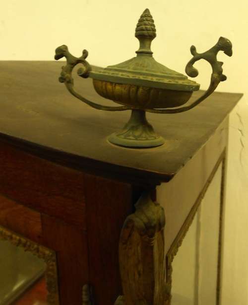 A LATE 19TH CENTURY MAHOGANY FRENCH DISPLAY CABINET-ON-STAND