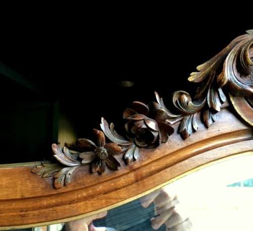 Louis XV Vanity/ Dressing Table with a Beautiful Marble top