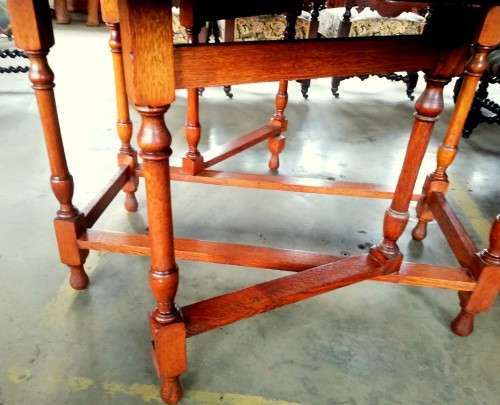 Large Oak Gate Leg Table