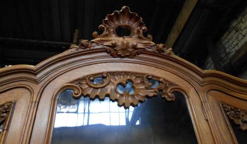 Louis XV Oak Cabinet/ Display cabinet