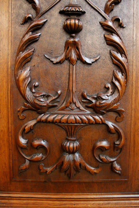 Gothic cabinet in Walnut