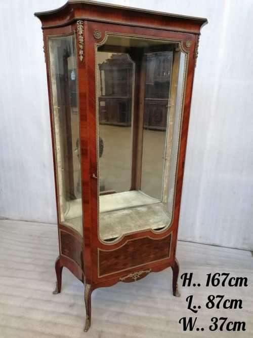 A very good quality French 19th Century Kingwood Single door Vitrine with Parquetry inlay.