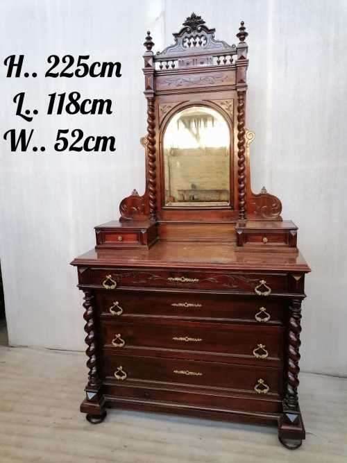 Louis XIII Mahogany Dressing Table