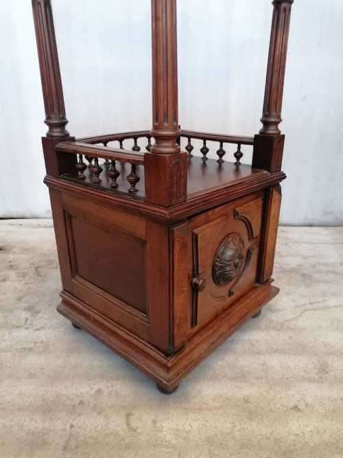 Exquisite Henry II bed in Walnut with matching nightstand