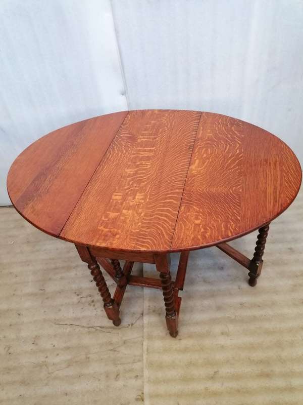 Oak Gate-leg Table with barley twist legs