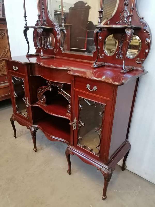 Victorian  Mahogany sideboard/Display cabinet